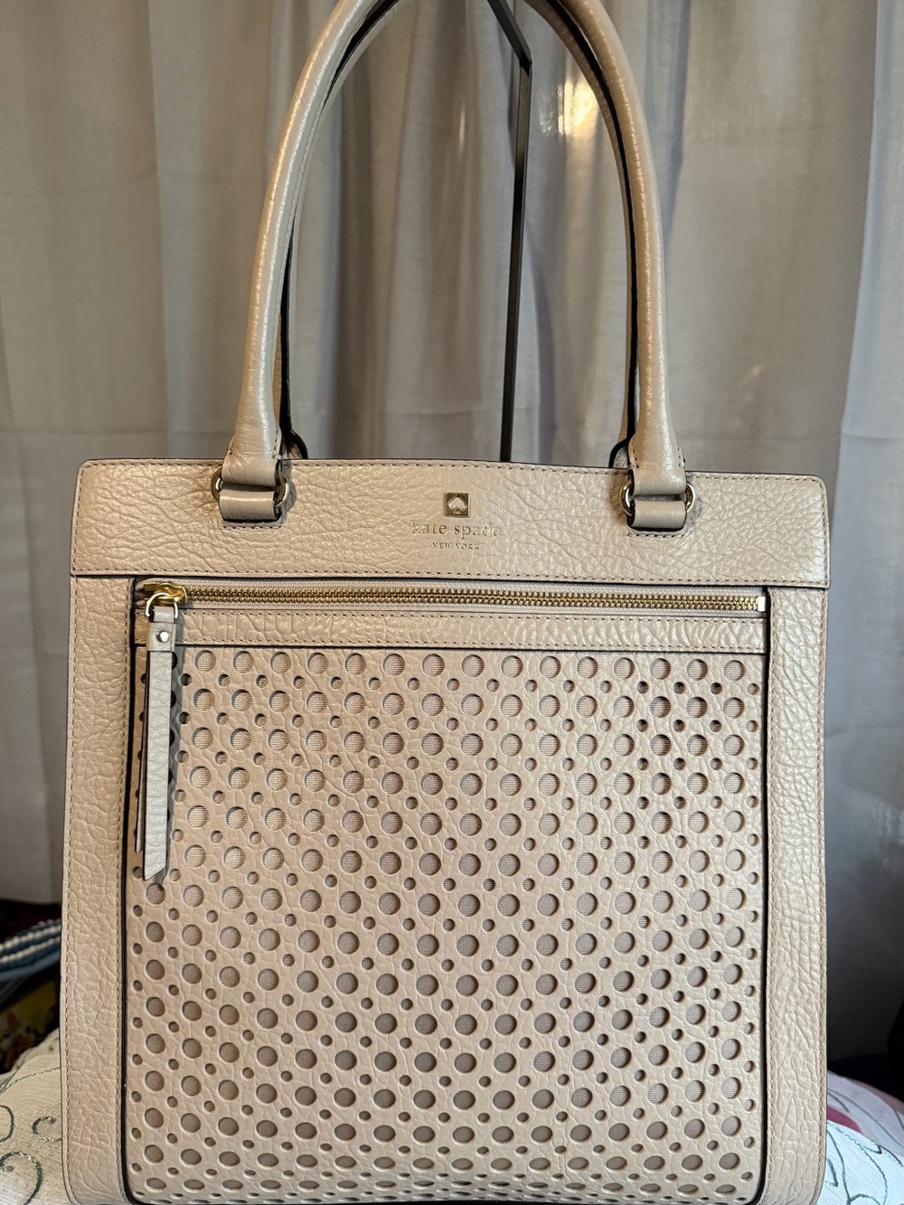 Kate Spade Perri Lane Bubbles Lynne Perforated Leather Tote Bag – Ivory / Cream - Picture 2 of 11